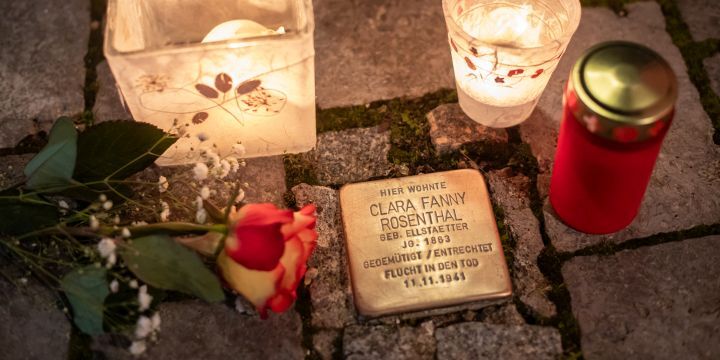 Stolperstein, Rose, Kerze, Clara Rosenthal